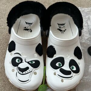Crocs Kids' Kung Fu Panda Classic Clogs sandal shoes